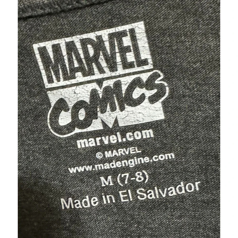 Boys The Invincible Iron Man T-shirt Size Medium Marvel Short Sleeve